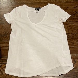 White ring tshirt